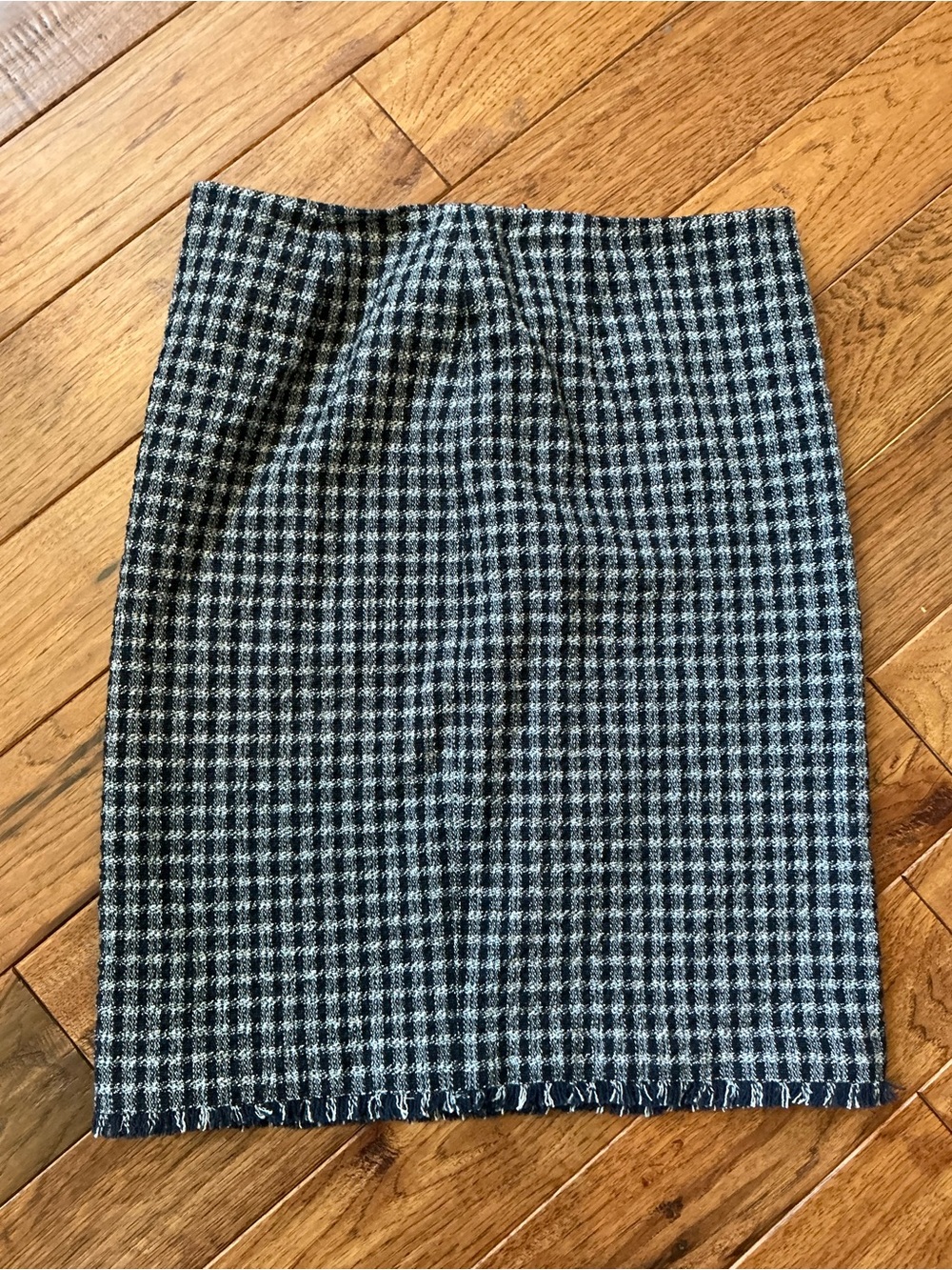 Weekend Max Mara Navy Tweed Skirt, size 6